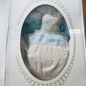 Vintage wedding dress